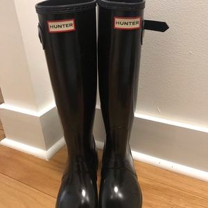 never worn black hunter boots!
